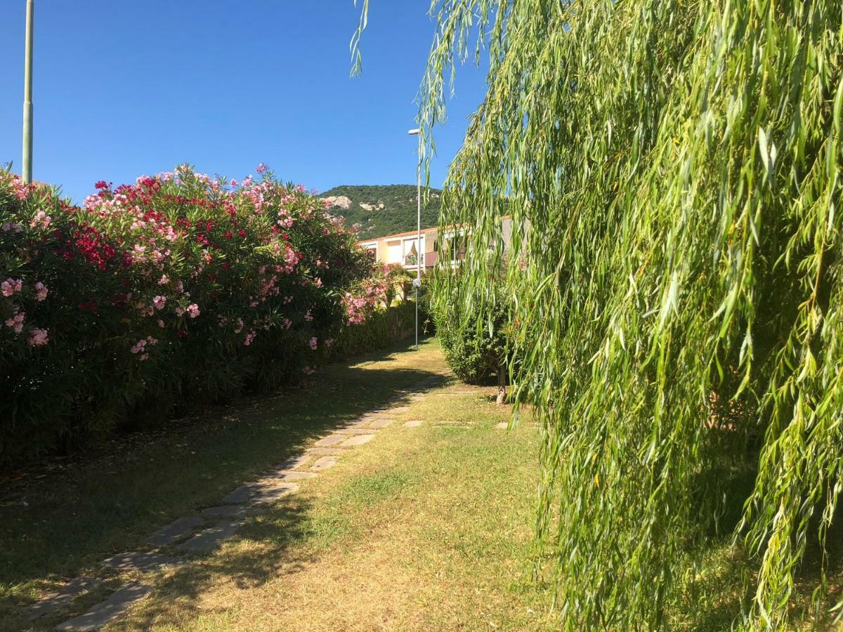 Bilocali Residenza Mediterranea Cannigione Exterior photo